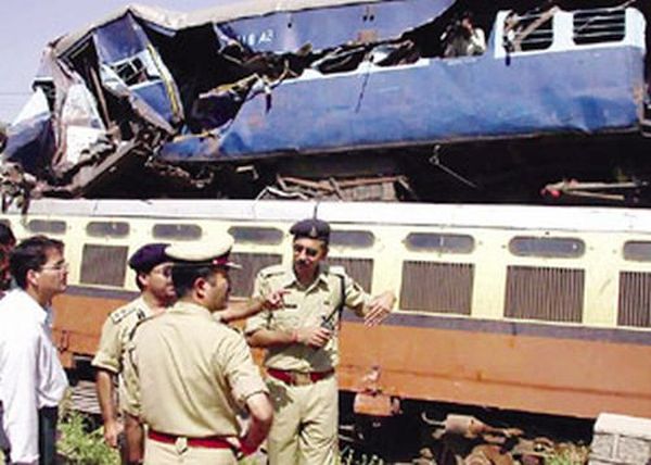 Datia rail crash due to human error; 16 killed