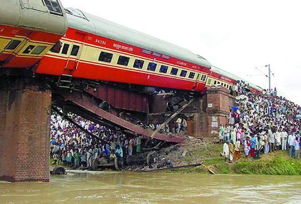Rafigunj train disaster; 130 killed