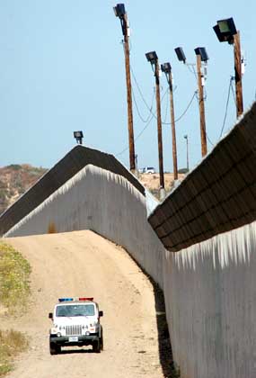 border jTRPQ 18311