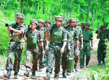 indian army on search operation 5106