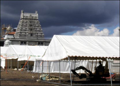largest temple britain 2