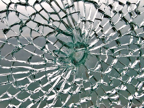 shattered glass 1 Z9ytX 16638