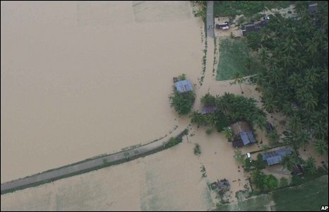 typhhon floods 2 QDVSZ 16638