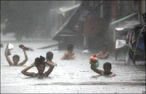 typhoon floods DjqwA 16638
