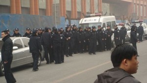 800px-Jasmine_Revolution_in_China_-_Beijing_11_02_20_police_5