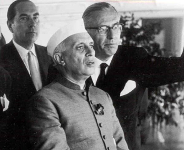 Hermann_Josef_Abs_-_mit_Adenauer_und_Nehru_1956