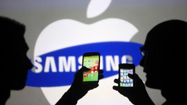 Apple and Samsung smartphone features