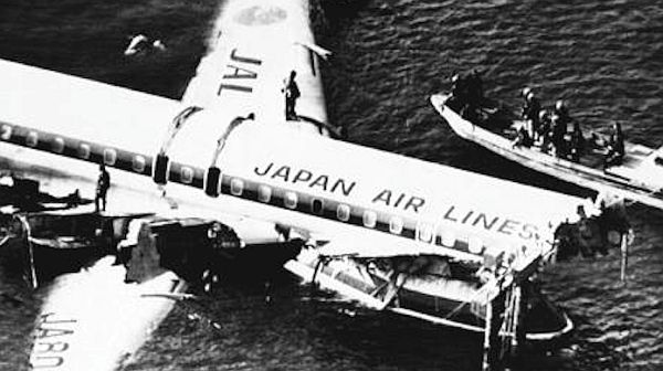 Japan Airlines Flight 350